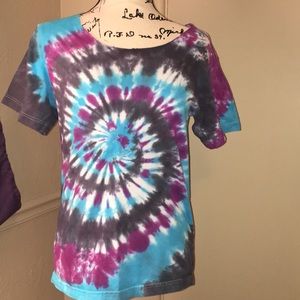Neck cut off tie dye size small